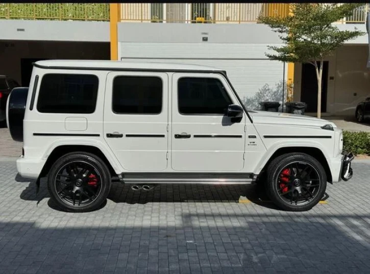 مرسيدس بنز إيه إم جي G63 دبل نايت باكج 2022 - undefined